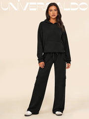 Дву-Частен Спортен Комплект с Качулка в Свободен Крой